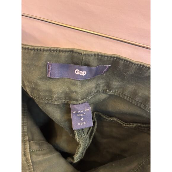 Pre-Loved Gap Women’s Stretch Skinny Ankle Pants — Size 2 Regular, Olive Green - Picture 3 of 4